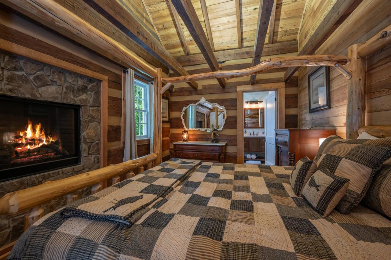 Russell'S Fort At White Oak Point: Historical Cabin On Lake Lure, Luxury, Direct Lake Access! Villa Eksteriør bilde