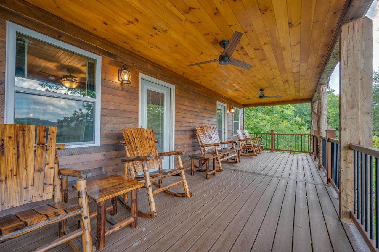 Russell'S Fort At White Oak Point: Historical Cabin On Lake Lure, Luxury, Direct Lake Access! Villa Eksteriør bilde