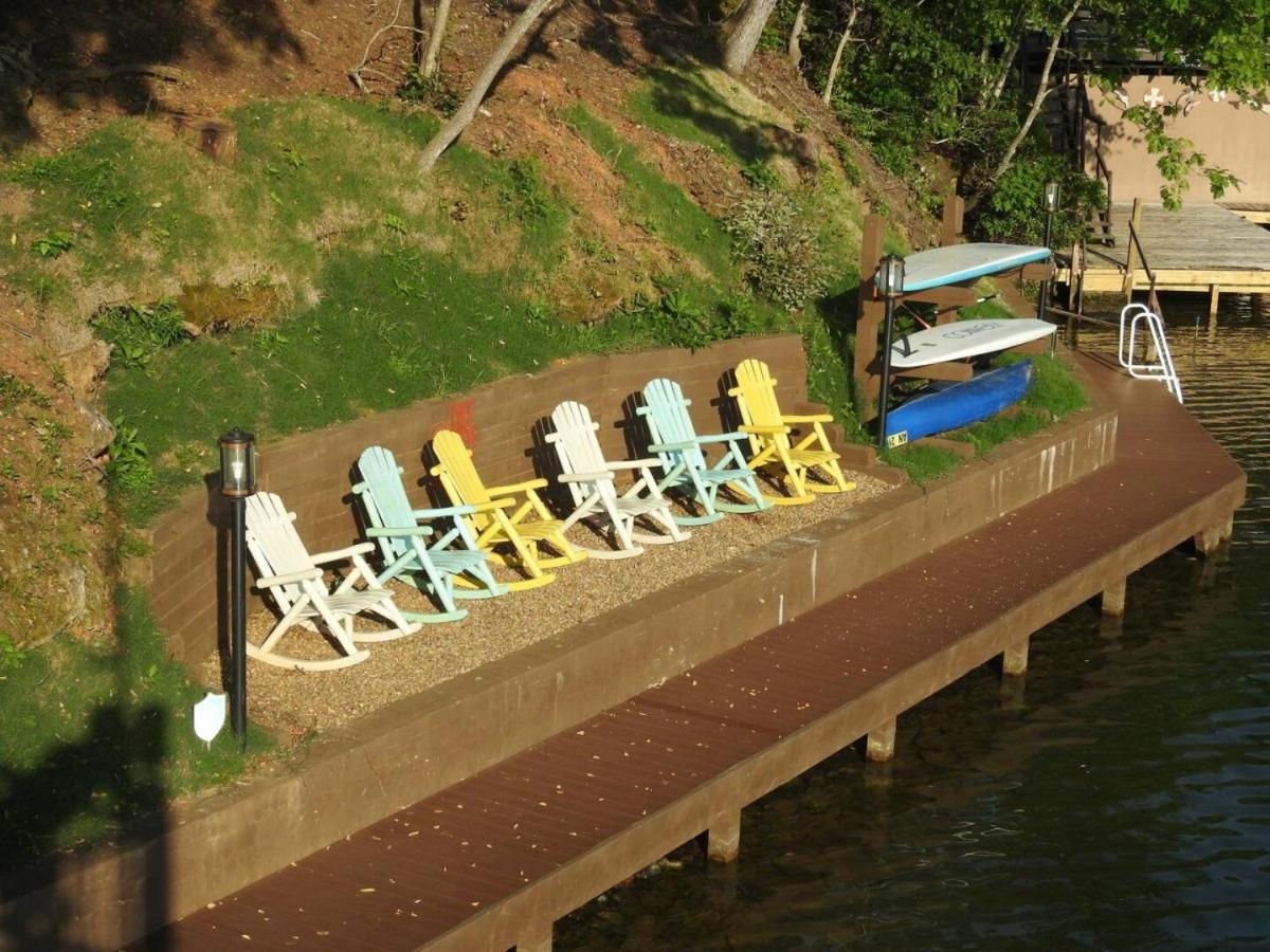 Russell'S Fort At White Oak Point: Historical Cabin On Lake Lure, Luxury, Direct Lake Access! Villa Eksteriør bilde
