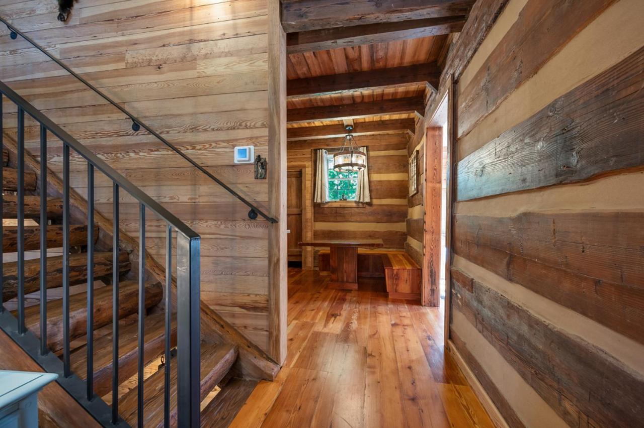 Russell'S Fort At White Oak Point: Historical Cabin On Lake Lure, Luxury, Direct Lake Access! Villa Eksteriør bilde