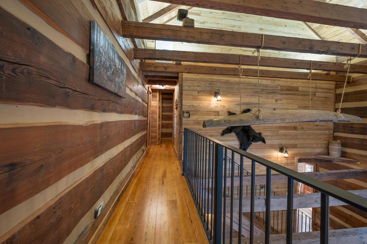 Russell'S Fort At White Oak Point: Historical Cabin On Lake Lure, Luxury, Direct Lake Access! Villa Eksteriør bilde